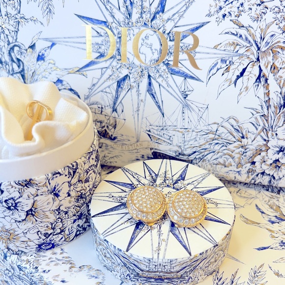 DIOR “Orbs of Atlantis” Gold Plated Clip On Earrings Jewelry by Christian Dior - Picture 5 of 8